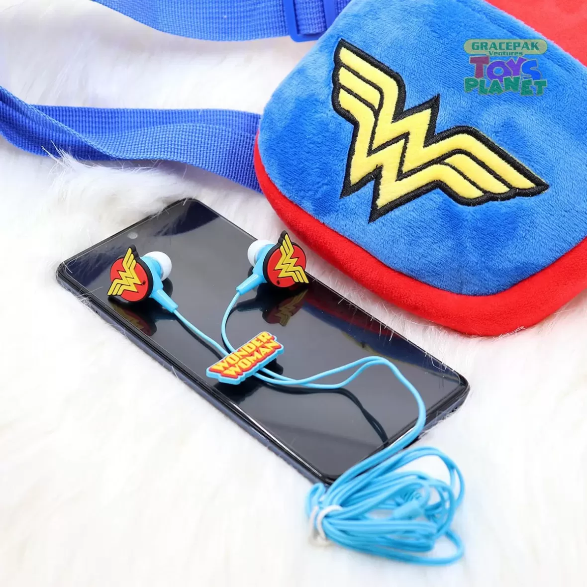 Warner Bros_DC Wonder Woman Ear Phones_2